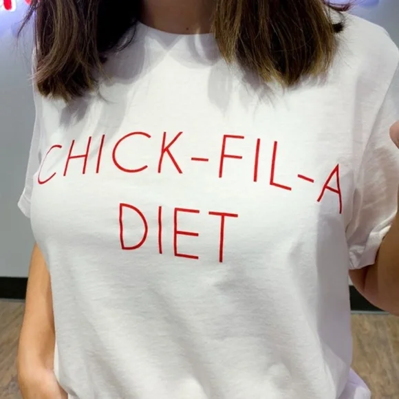 #28 Graphic Casual Tee - Picture 2 of 4